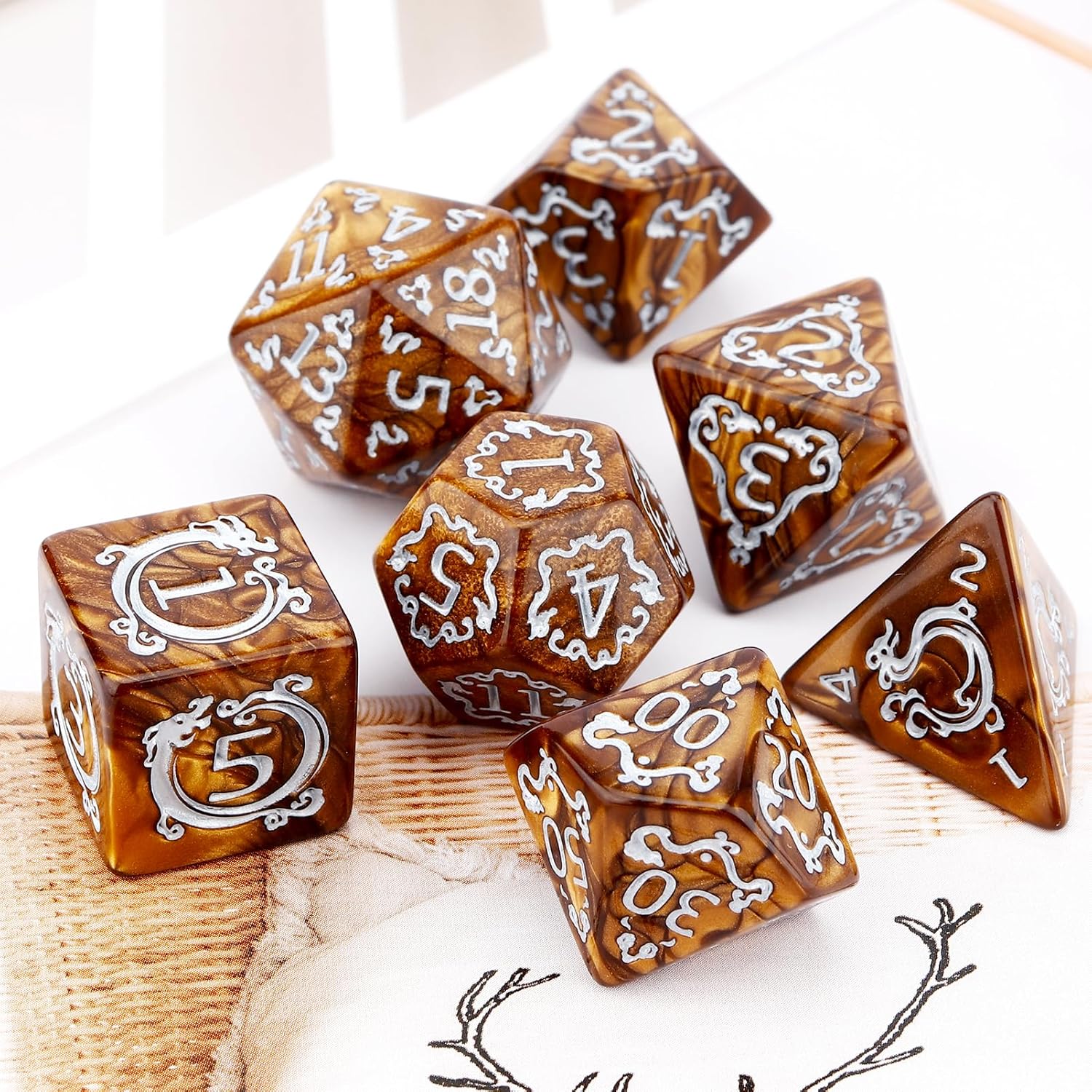 Board Game Dungeons And Dragons - ชุดลูกเต๋า DND 7 ชิ้น ลายมังกร ลูกเต๋าหลายเหลี่ยม
