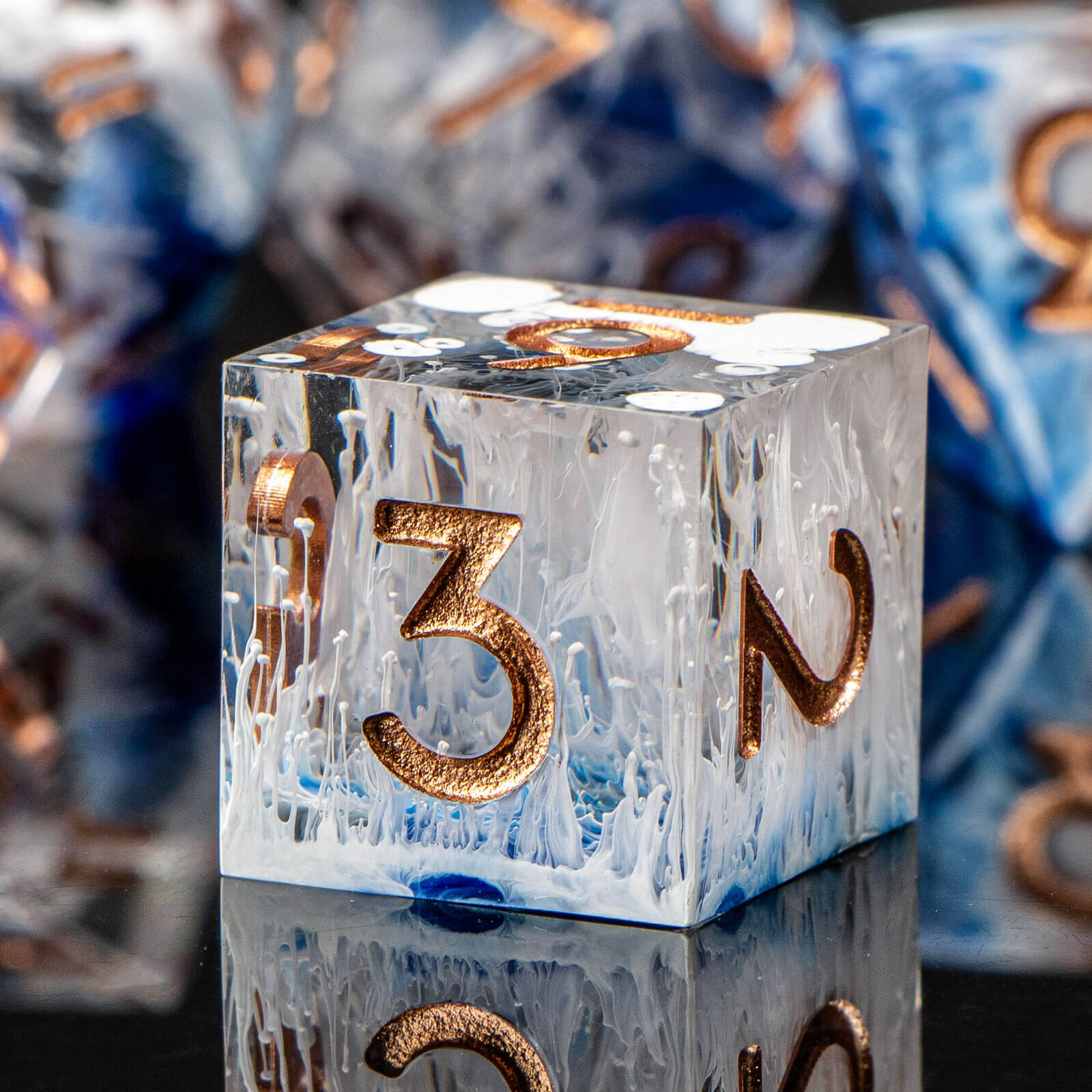 Board Game Dungeons And Dragons - ลูกเต๋าเรซิ่นขอบคมสำหรับเกม DND ชุดลูกเต๋าทำมือสำหรับเกม Dungeons and Dragons